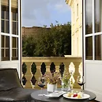 بالاتسو مونتيمارتيني روما، أحد راديسون كلوكشن فندق