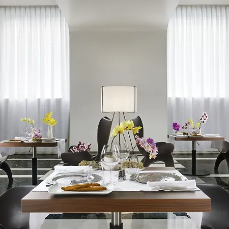 호텔 팔라초 몬테마르티니 롬, 어 래디슨 컬렉션