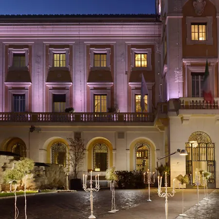 מלון Palazzo Montemartini Rome, A Radisson Collection
