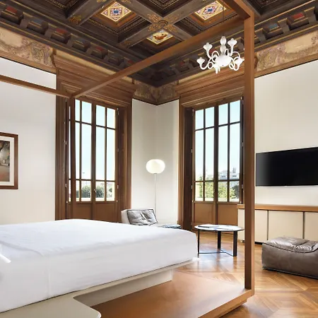 Palazzo Montemartini Rome, A Radisson Collection רומא