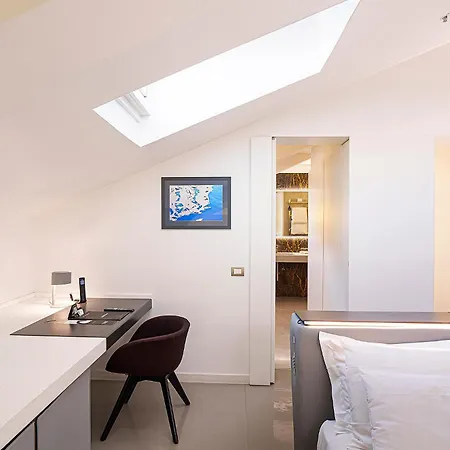 Hotel Palazzo Montemartini Rome, A Radisson Collection 5*