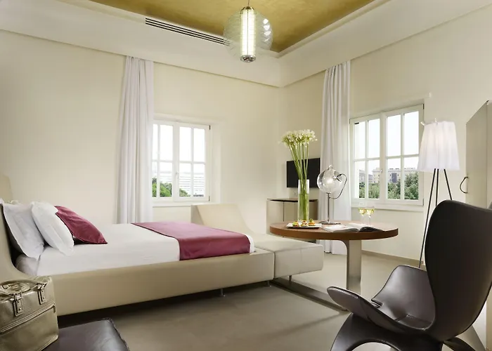 Palazzo Montemartini Rome, A Radisson Collection 5* Roma