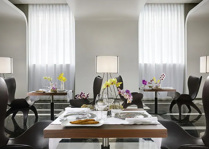 Hotel Palazzo Montemartini Rome, A Radisson Collection