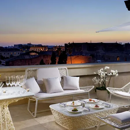 Palazzo Montemartini Rome, A Radisson Collection 5*