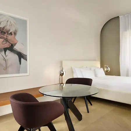 Palazzo Montemartini Rome, A Radisson Collection Otel 5*
