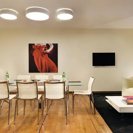 Otel Palazzo Montemartini Rome, A Radisson Collection 5*