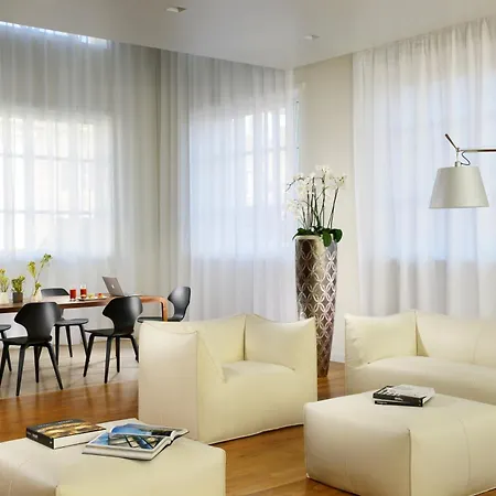 Otel Palazzo Montemartini Rome, A Radisson Collection