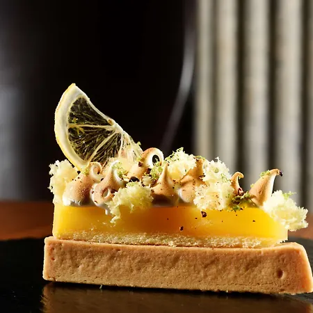 Palazzo Montemartini Rome, A Radisson Collection Roma