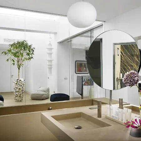 Palazzo Montemartini Rome, A Radisson Collection 5* Roma
