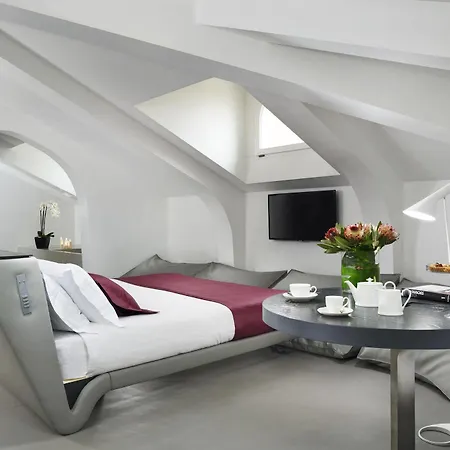 Palazzo Montemartini Rome, A Radisson Collection Otel 5*