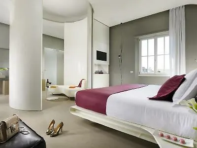 Otel Palazzo Montemartini Rome, A Radisson Collection